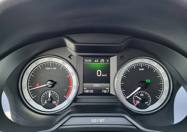 Skoda Octavia cena 69999 przebieg: 110000, rok produkcji 2017 z Hrubieszów małe 436